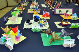折り紙作品の展示