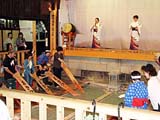 草津温泉の湯もみショー